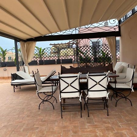 Regal House Anzio Terrazzo Hotell Exteriör bild