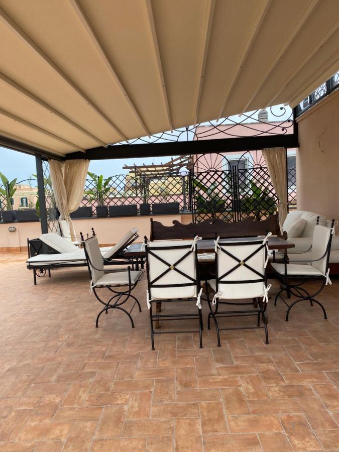 Regal House Anzio Terrazzo Hotell Exteriör bild